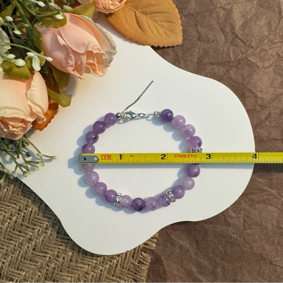 Soft Purple Beaded Bracelet - Picture 5 of 5